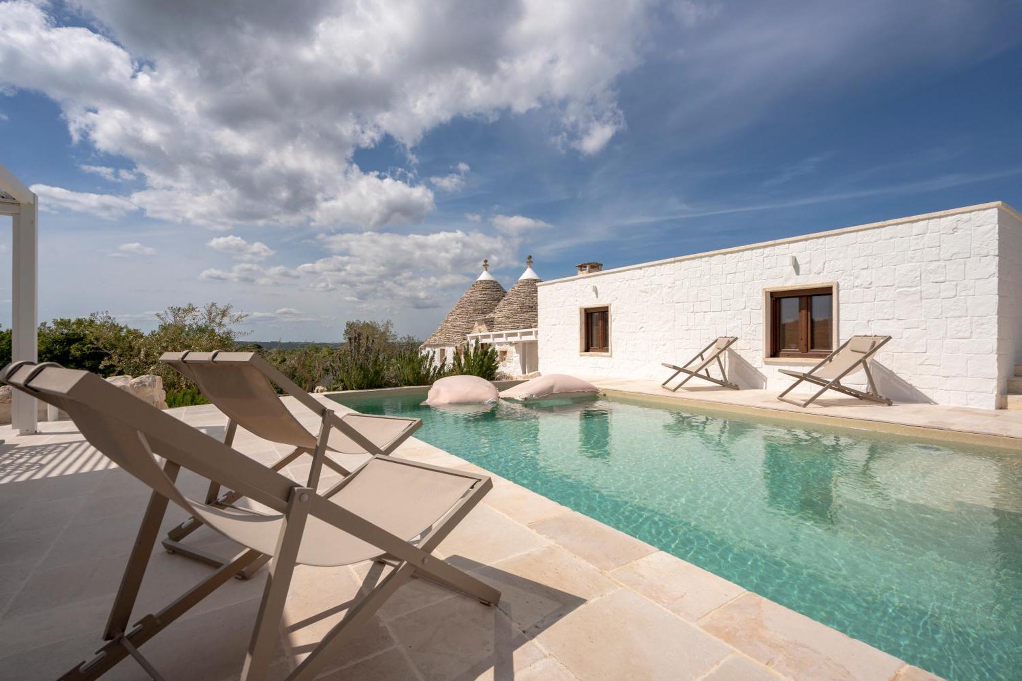 Trullo Perla Greta - Luxury Country Villa & Private Heated Pool Alberobello Exterior photo