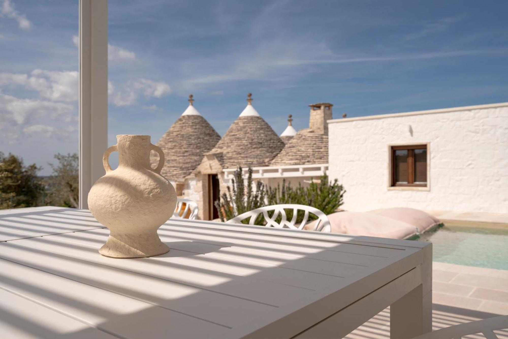 Trullo Perla Greta - Luxury Country Villa & Private Heated Pool Alberobello Exterior photo