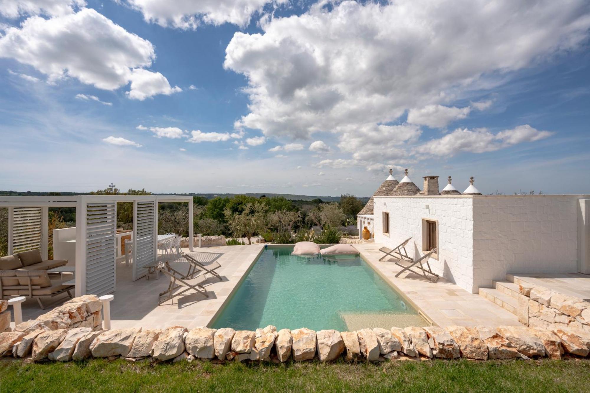 Trullo Perla Greta - Luxury Country Villa & Private Heated Pool Alberobello Exterior photo